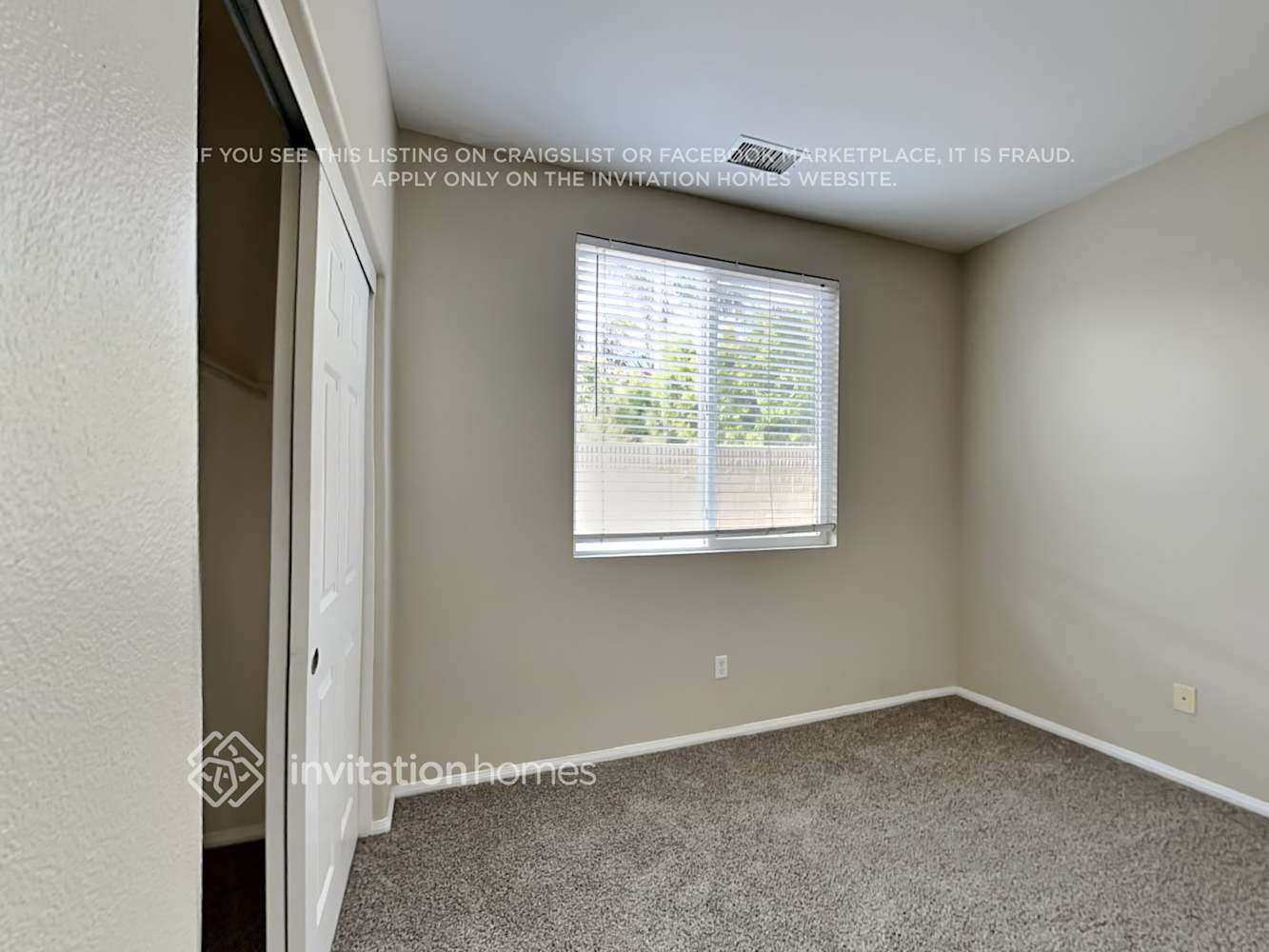 Building Photo - 1057 E Agate Ct