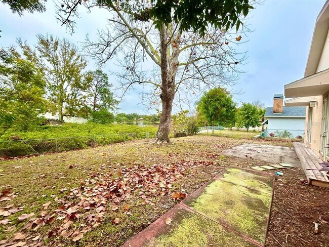 Building Photo - 7608 Anaheim Ave