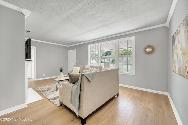 Building Photo - 1232 Hamilton St