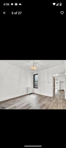 Room 2 - 153 W Jackson St