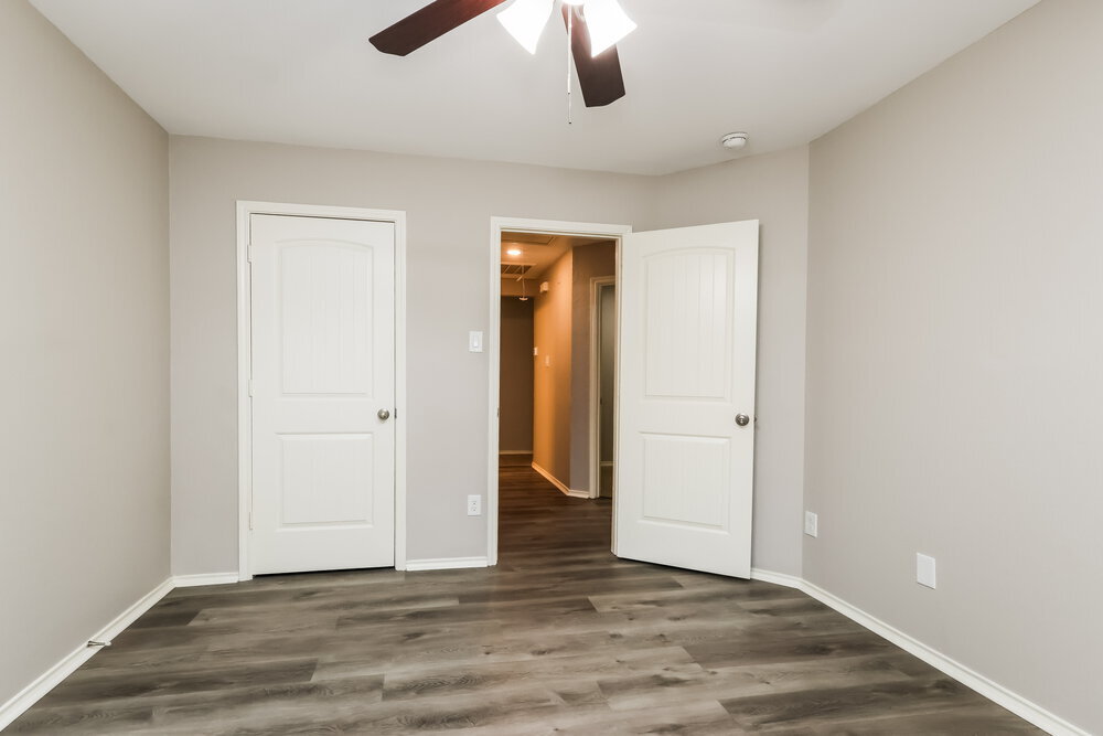 Building Photo - 19190 Shire Horse Blvd