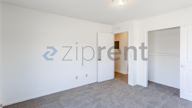 Building Photo - 196 Browns Valley Rd