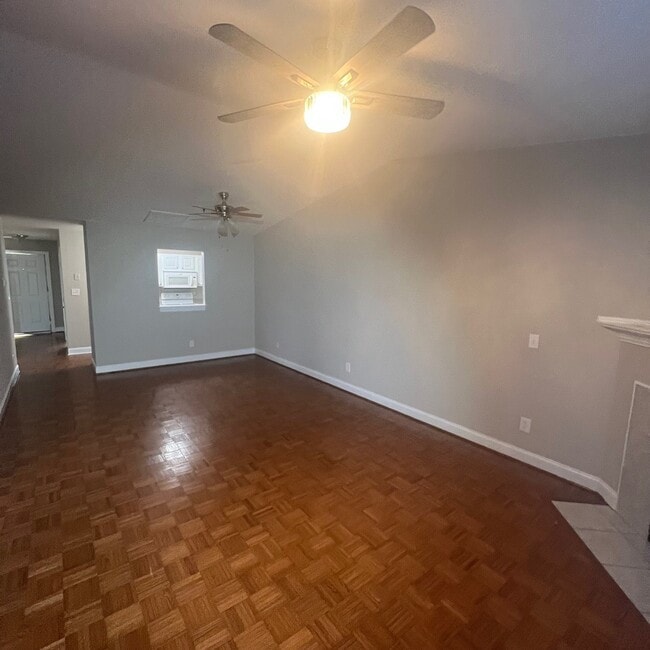 Building Photo - 310 Jeremy Ln