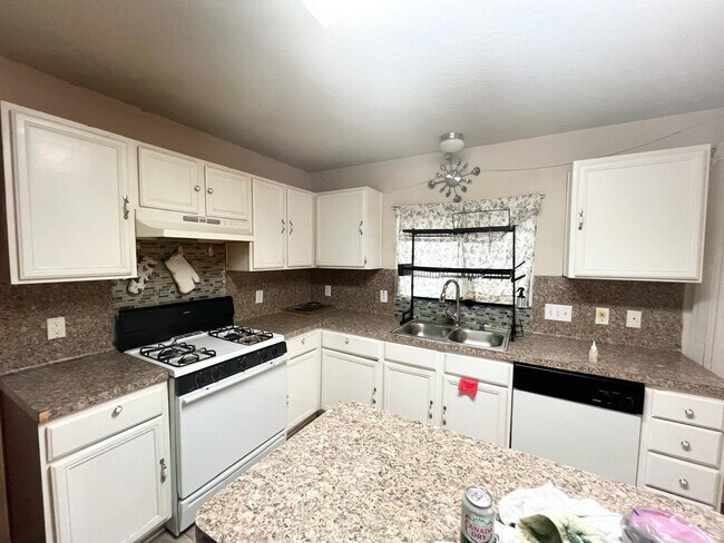Building Photo - 3207 Zephyr Glen Way