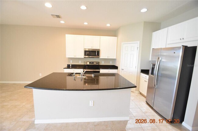 Building Photo - 7031 Woodchase Glen Dr