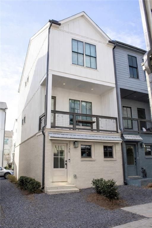 Building Photo - 728 Perch Pl