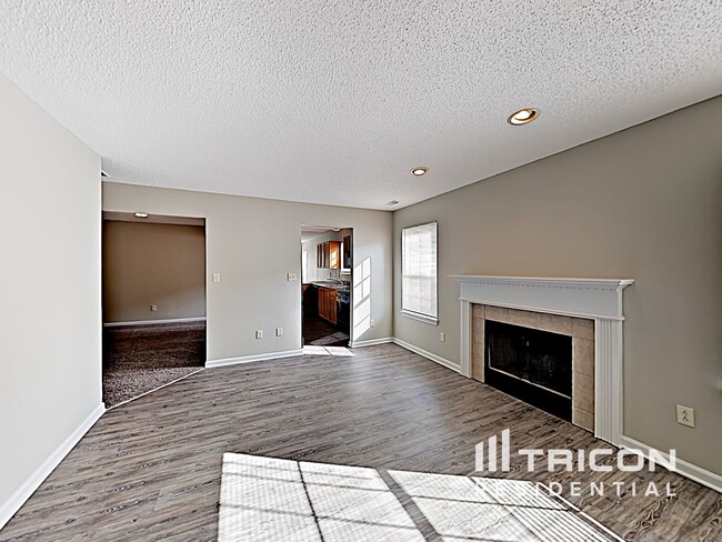 Building Photo - 10436 Apple Creek Dr