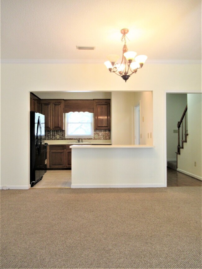 Building Photo - Home Available in Birmingham! Available to View Now! DEPOSIT PENDING!!!