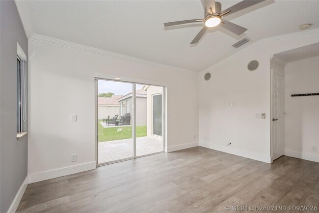 Building Photo - 4367 Dogwood Cir