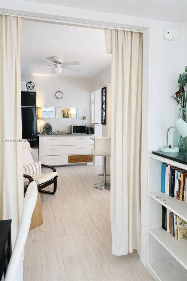 Building Photo - 428 SW 9th St