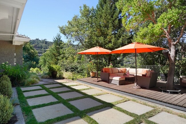 Building Photo - Stunning 4Bed/5bath Home in Kentfield