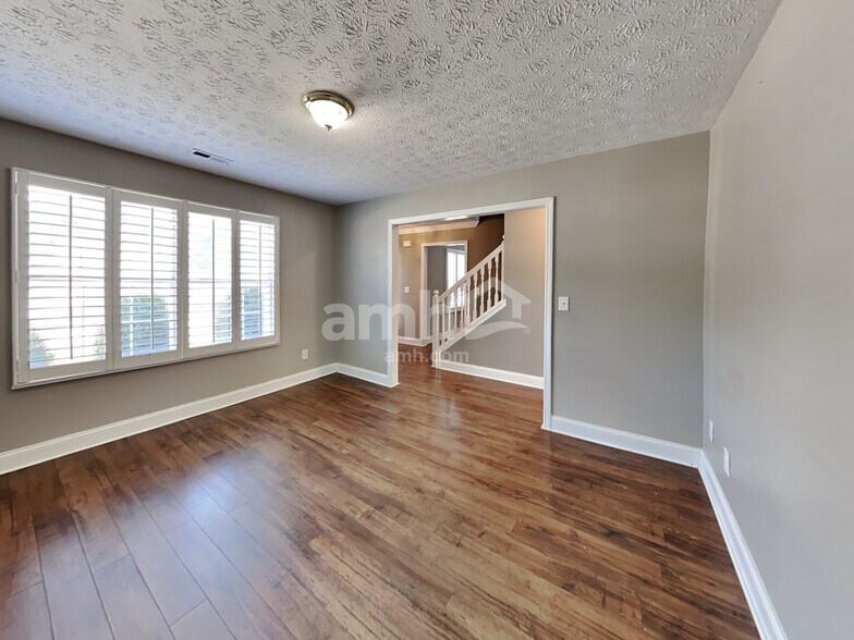 Building Photo - 3101 Canter Ct