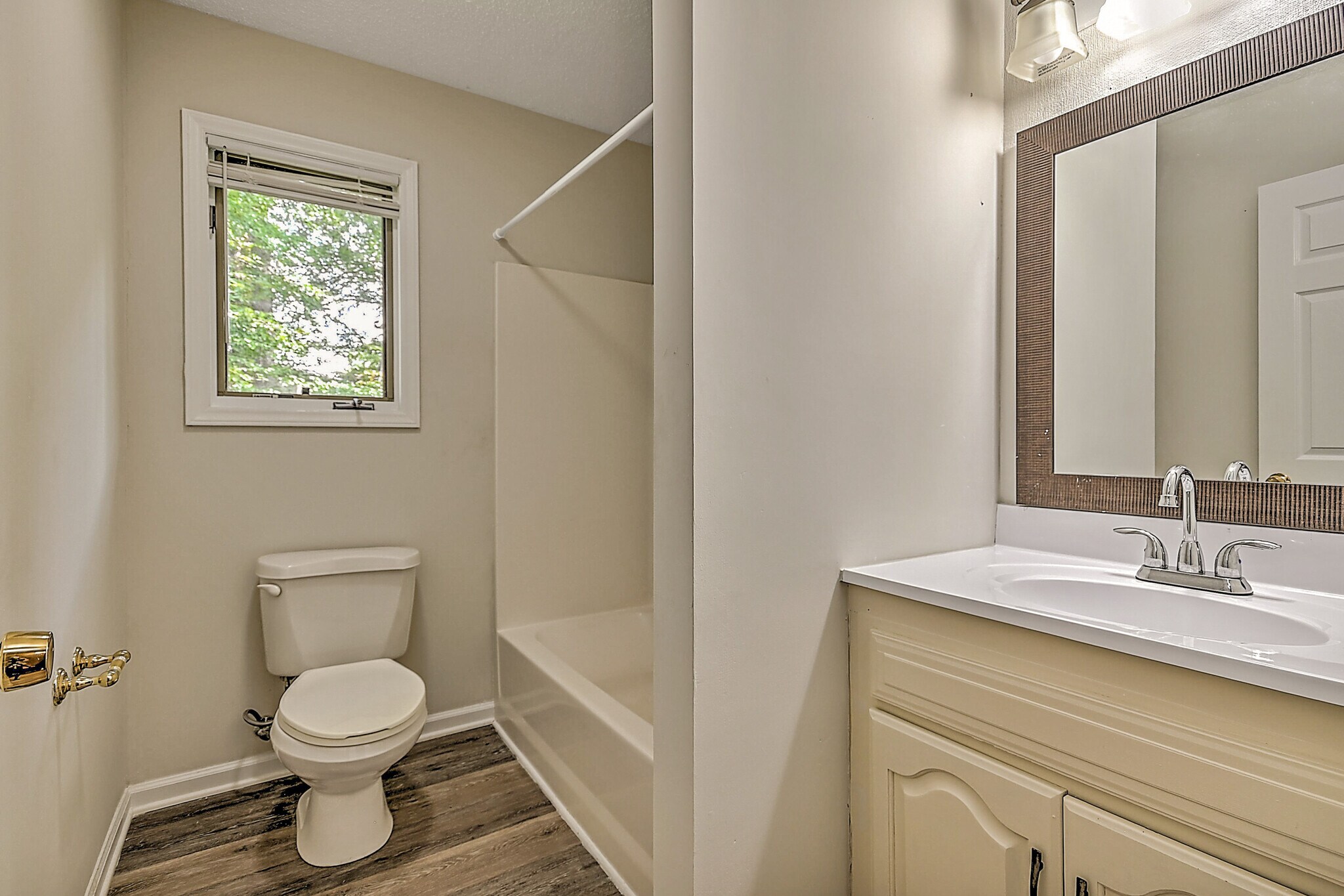 Building Photo - 208 Dean St