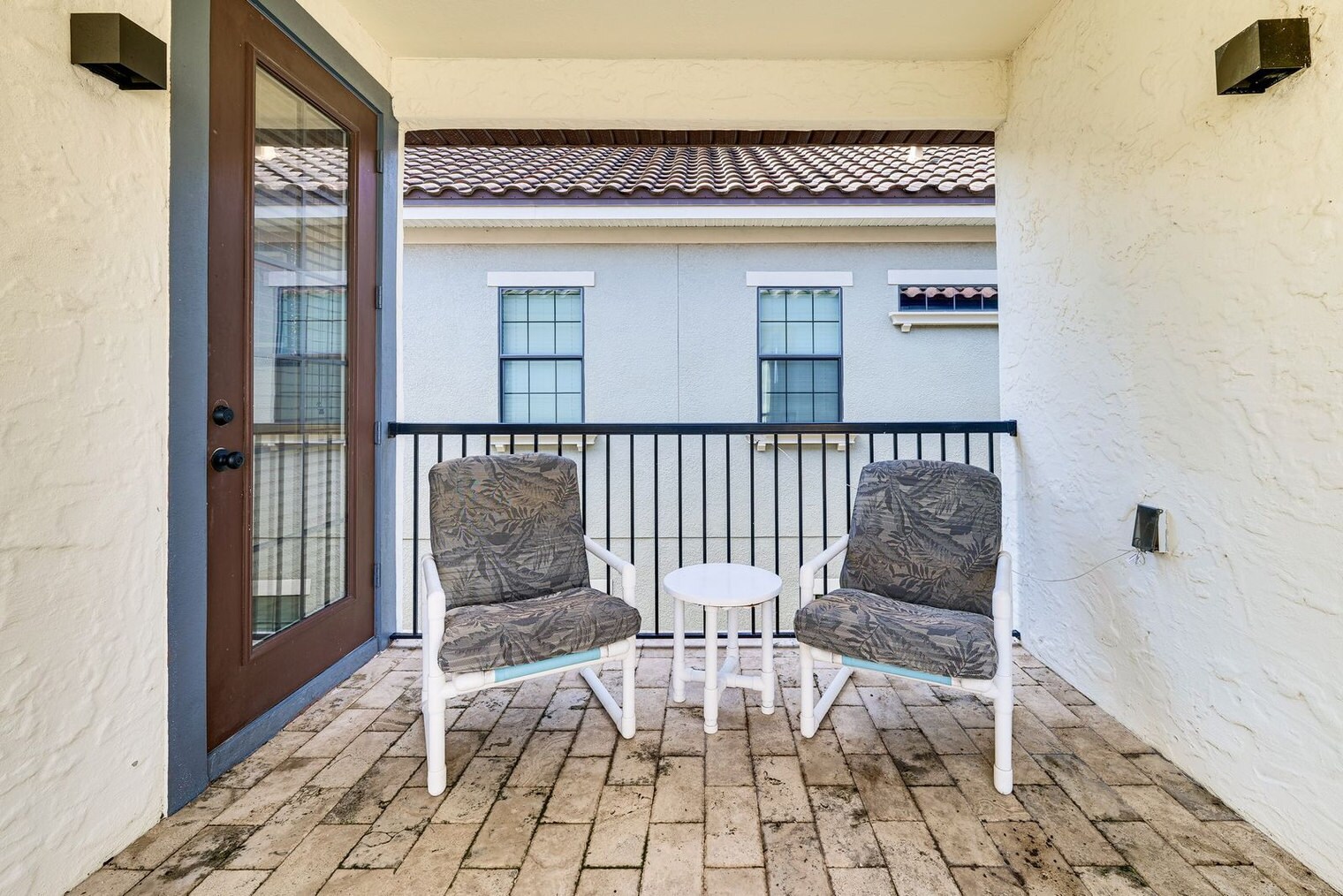 Building Photo - 1000 Castle Pines Ct