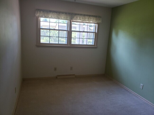 Building Photo - 4-bedroom, 2 bathroom unfurnished home in Stevensville