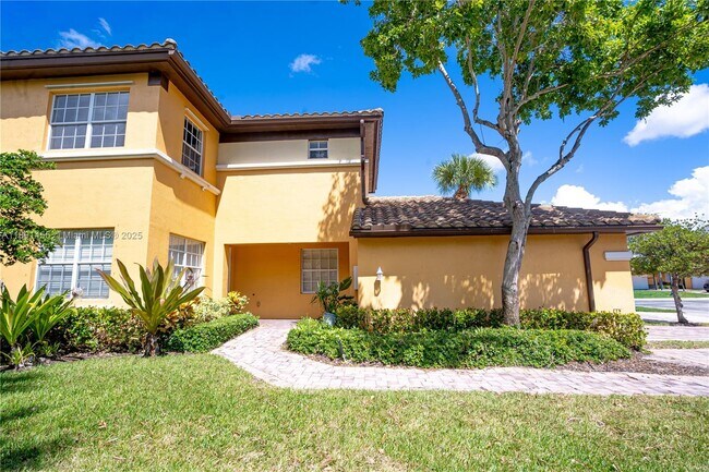 Building Photo - 8231 NW 127th Ln