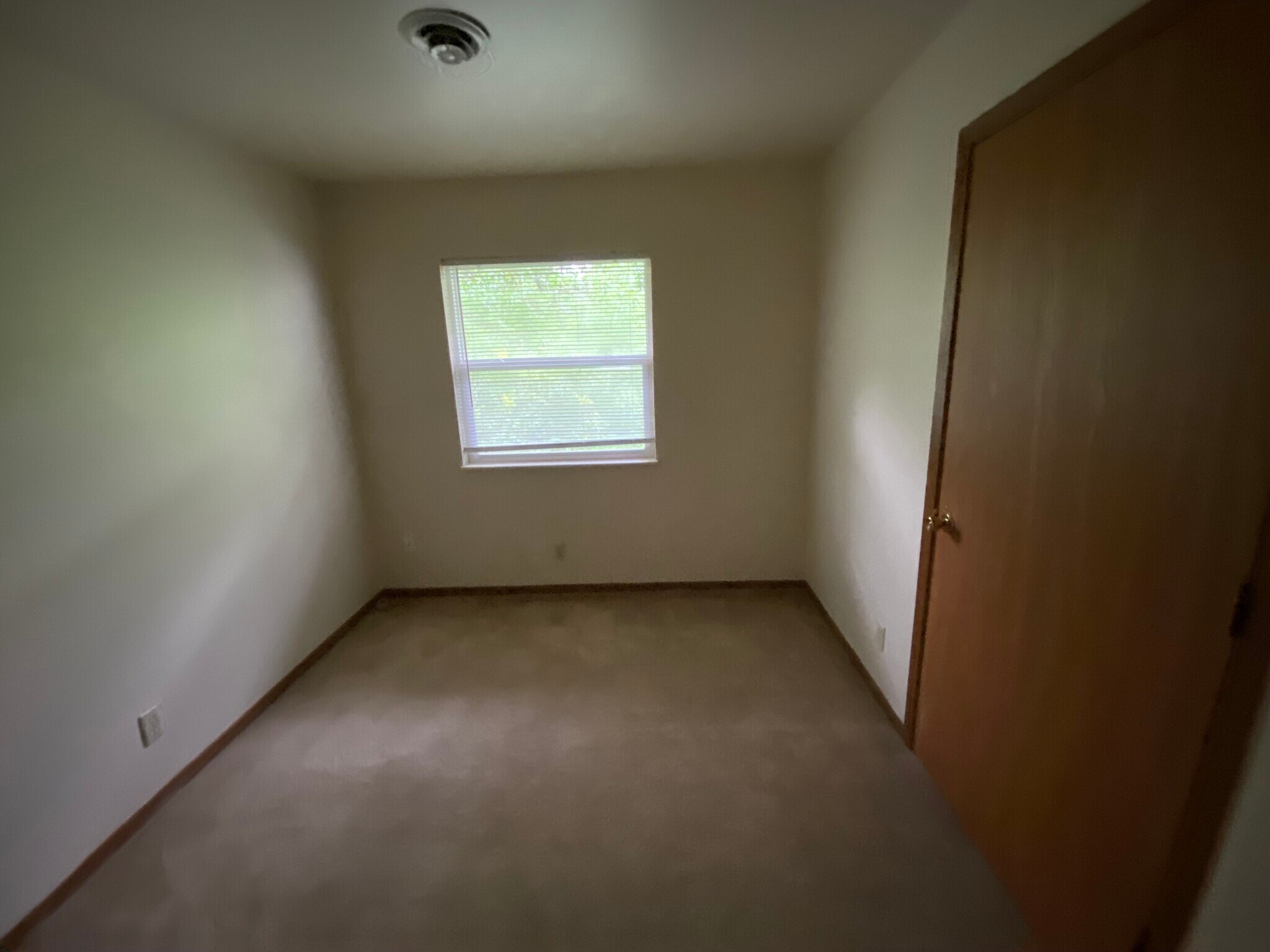 Building Photo - 114 Sandstone Ct