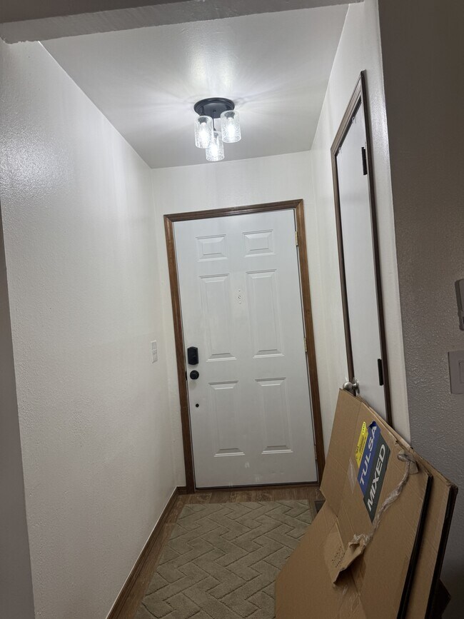 Building Photo - 1209 N Ironwood Pl