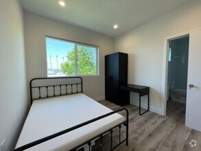 Building Photo - Student Accommodation Los Angeles CA 90018
