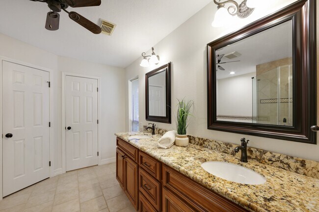 Building Photo - 8910 Driftstone Dr