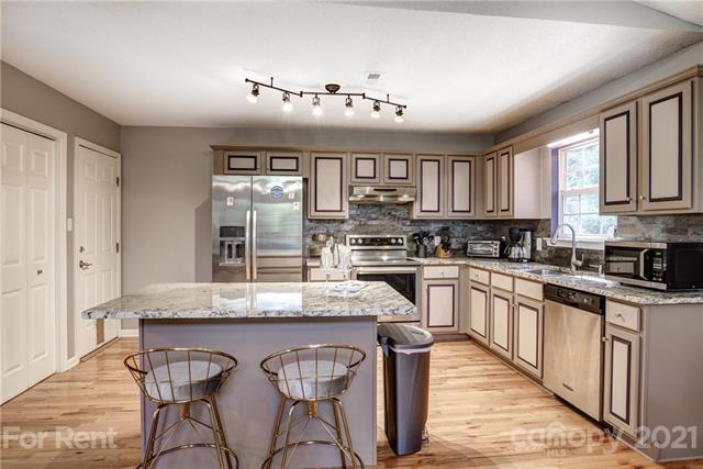 Building Photo - 47 Lawterdale Rd