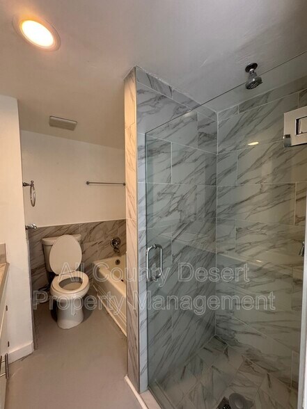 Building Photo - 46075 Ocotillo Dr