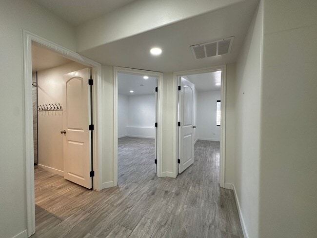 Building Photo - 4000 Mount Airey Dr