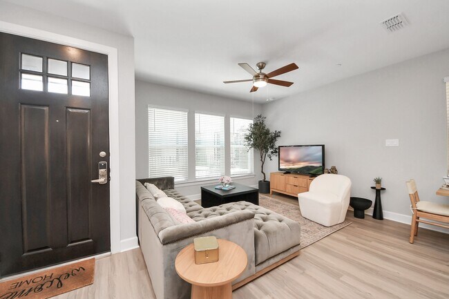 Building Photo - 5300 Berkeley Knl Cir