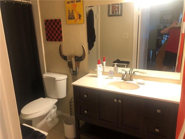 Building Photo - 1514 Parker Ln