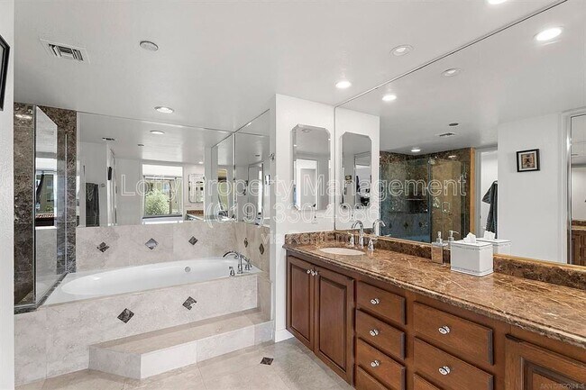 Building Photo - 230 W Laurel St