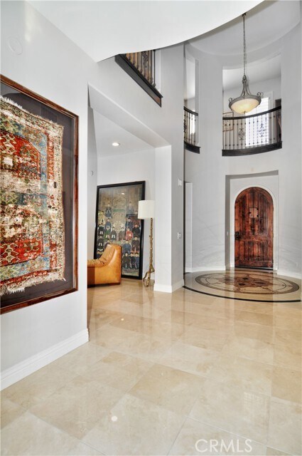 Building Photo - 21 Catania