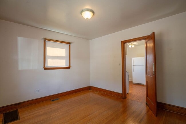 Building Photo - 2 Bed, 1 Bath Rancher in Martinsburg, WV