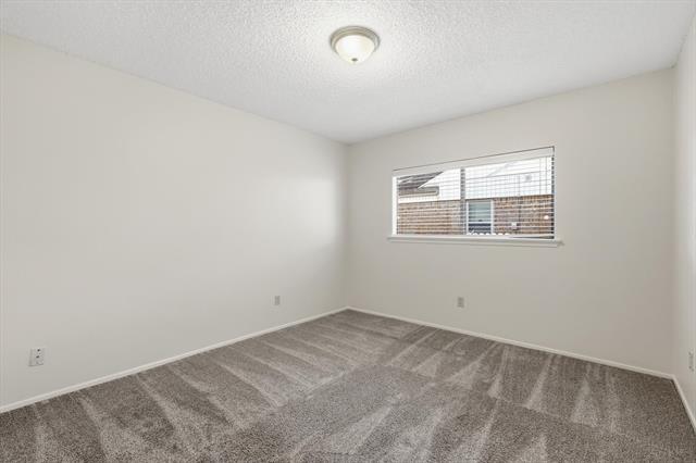 Building Photo - 513 Mack Dr