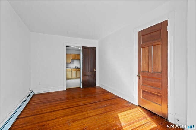 Building Photo - 251 Lawrence St