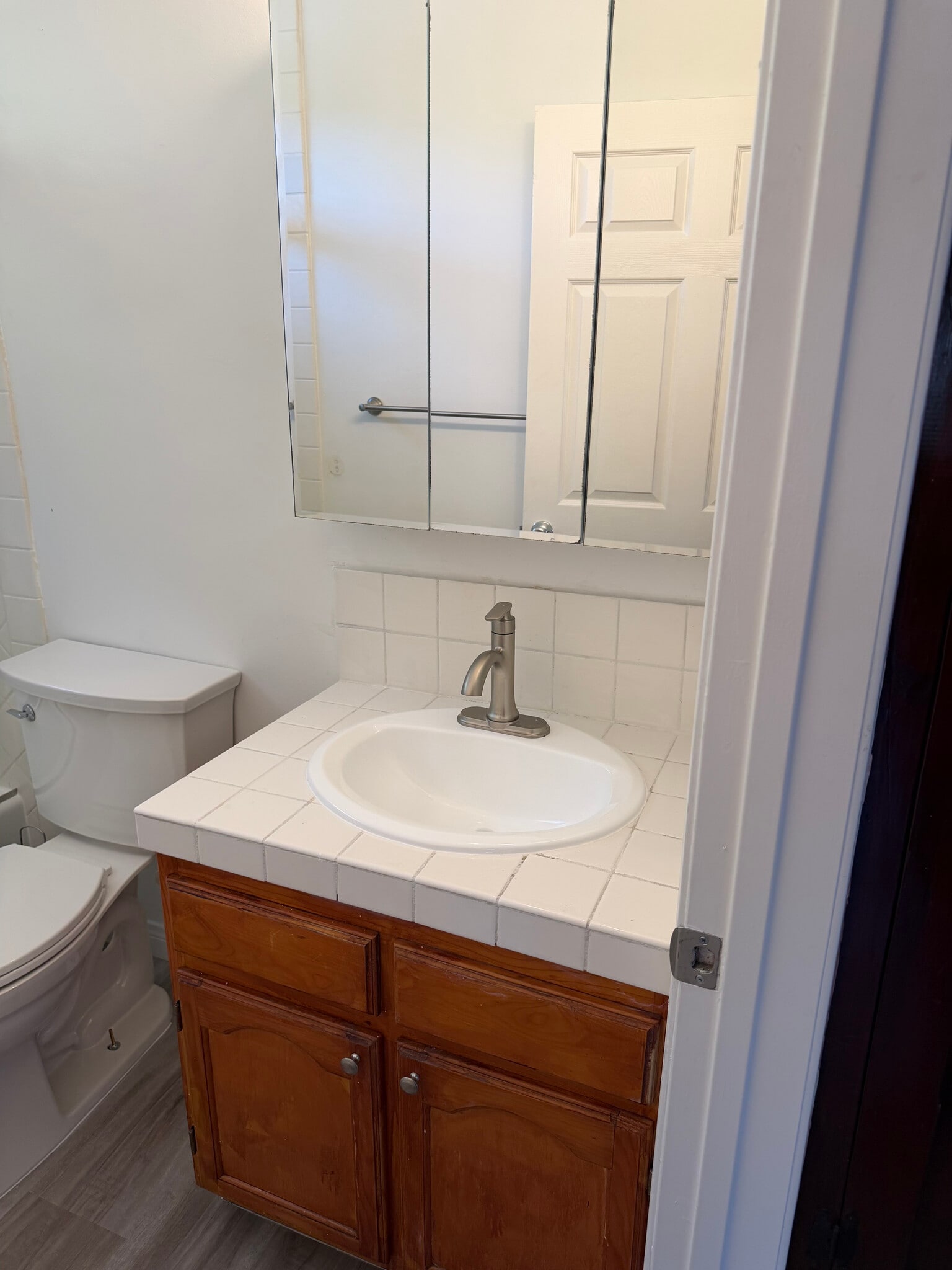 Building Photo - 12621 Victoria Ave