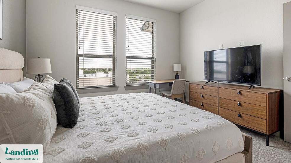 Building Photo - 12500 Shadowglen Trce