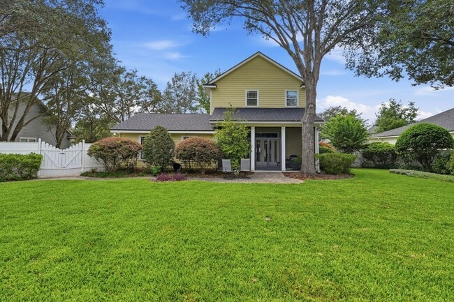 Building Photo - 477 SW 128th Terrace