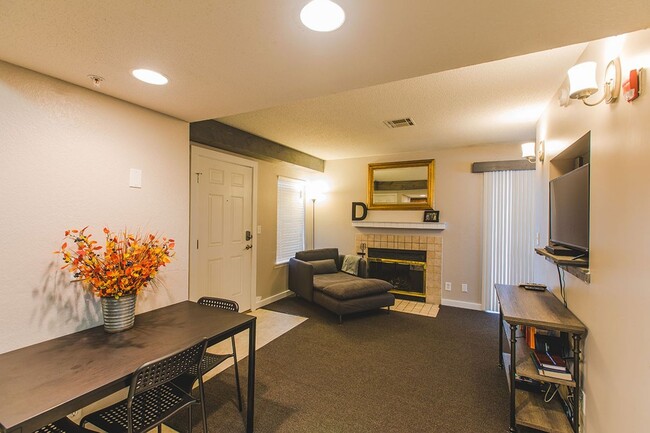 Interior Photo - Waterfront Apartments (TCT 1600, LLC)