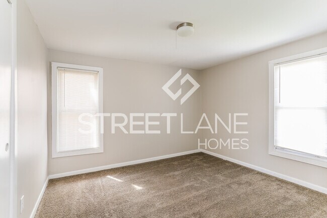 Building Photo - Charming 3 Bedroom in Columbus!