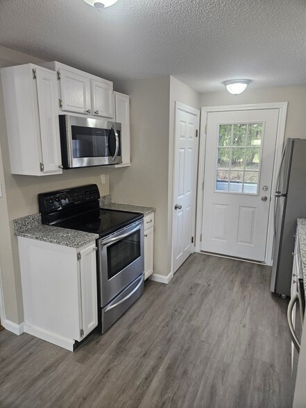 Building Photo - 264 Richards Ave