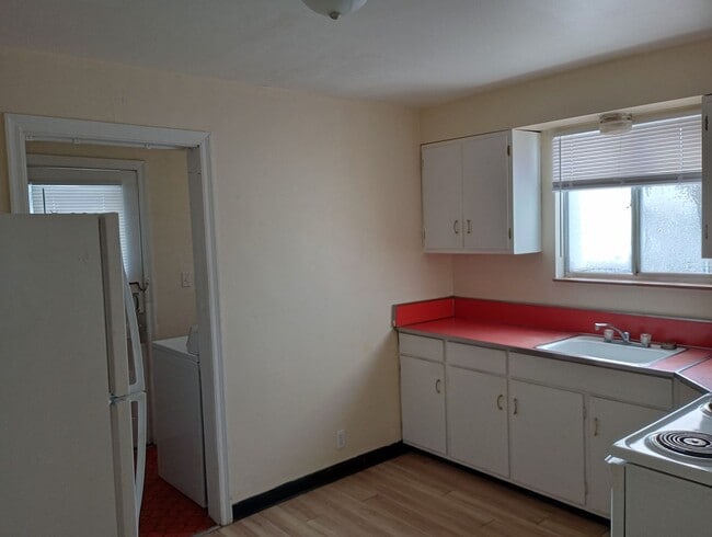 Building Photo - Great 2 bedroom Near Ritter Park in Huntington