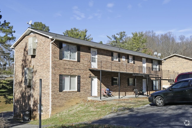 Building Photo - CHADWICK APARTMENTS