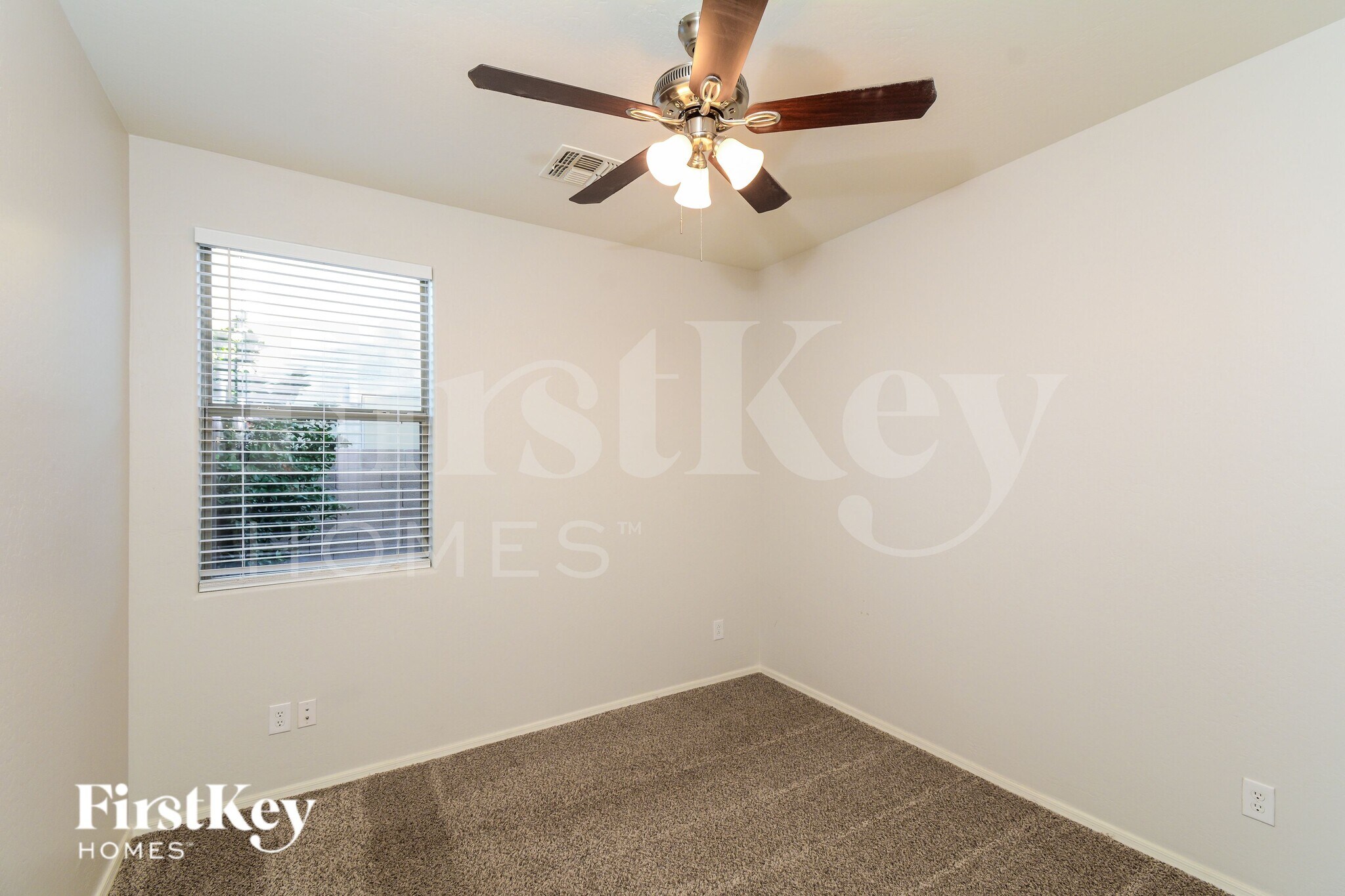 Building Photo - 13876 N 141st Ln