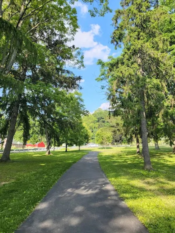 Building Photo - 763 Sylvester Way