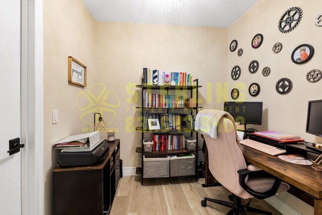 Building Photo - 2040 Marsala Cir