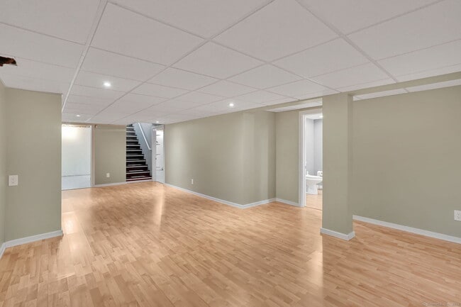 Building Photo - 293 Brainard Rd