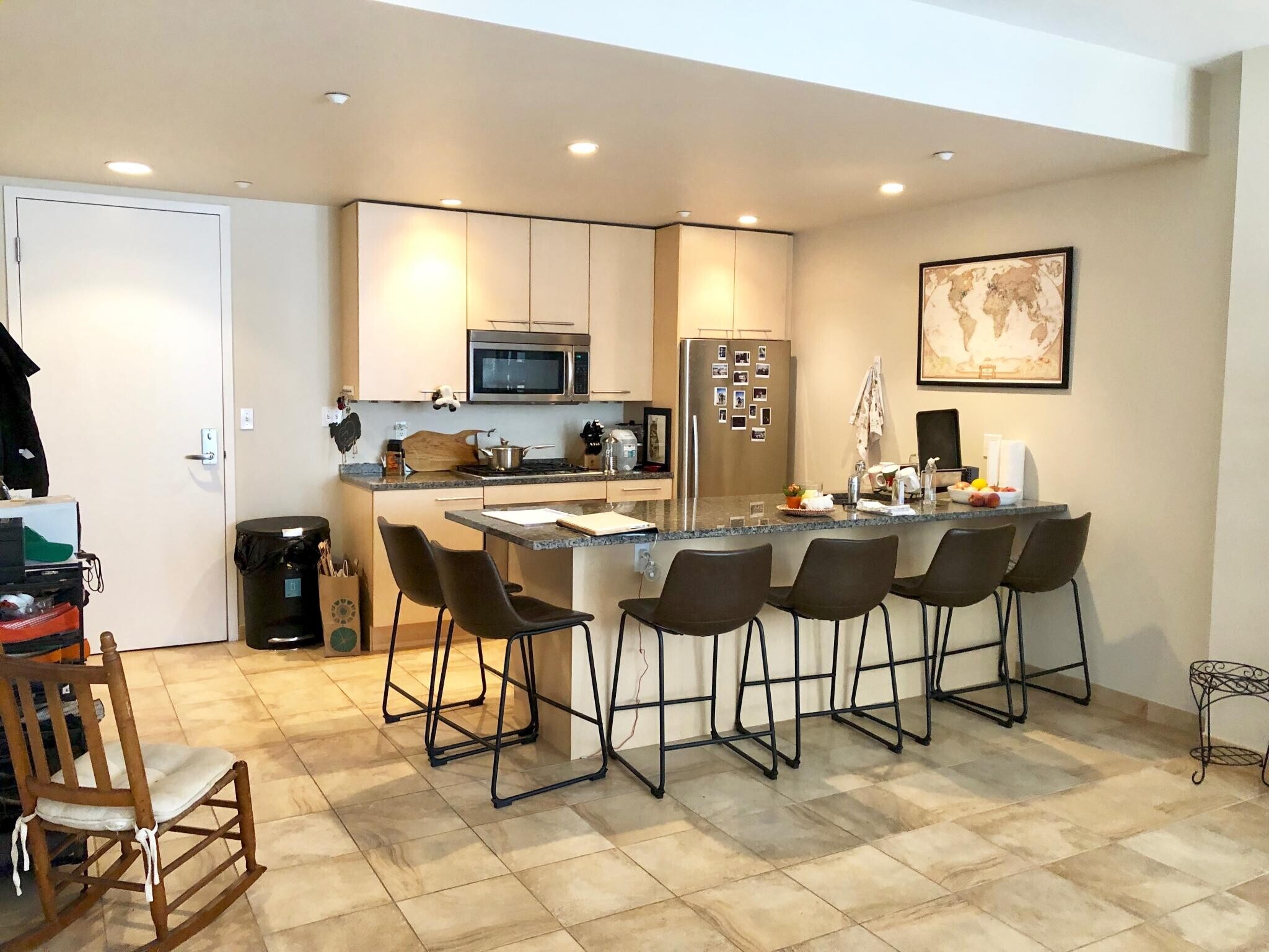 Building Photo - 33 Fay St