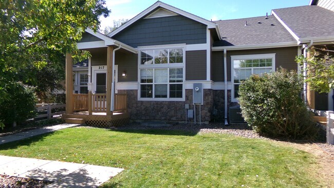 Building Photo - 217 Rock Bridge Ln