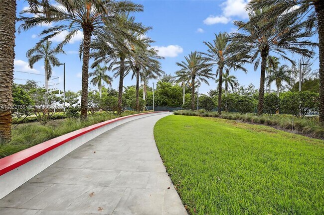 Building Photo - 2000 Metropica Wy