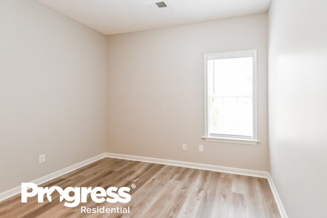 Building Photo - 10345 Autumn View Cove